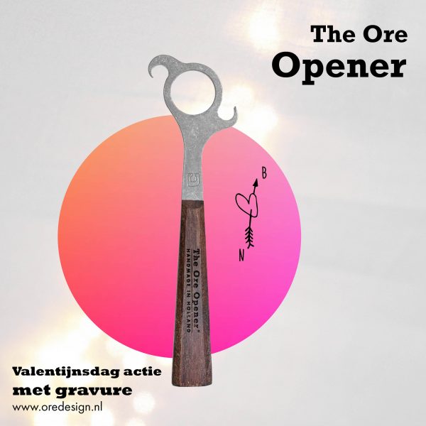 The Ore Opener® walnoothout met gravure Valentijnsdag 2025 - Afbeelding 2